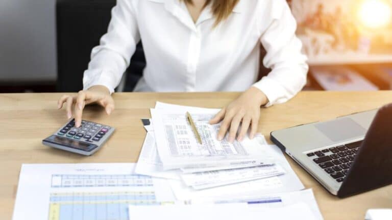 How To Simplify Your Bookkeeping Process